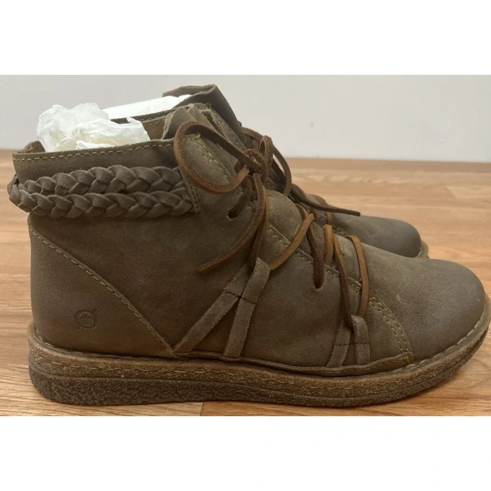 Born Temple II Suede Leather Women's Ankle Boots, Distressed Brown Size 11 NEW